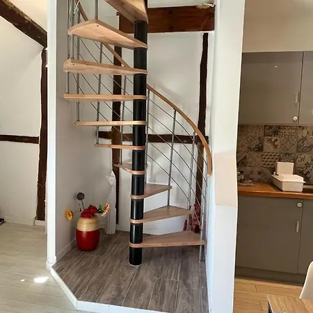 La Mariana - Old Town Cosy דירה